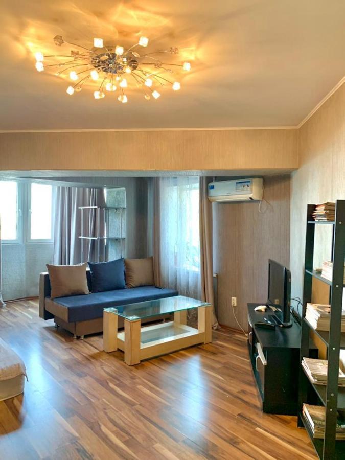 Apartment In Street Kievskaya 49 Bishkek Exterior photo